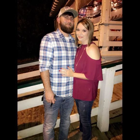 Meet your Posher, Melissa - Picture 1 of 1